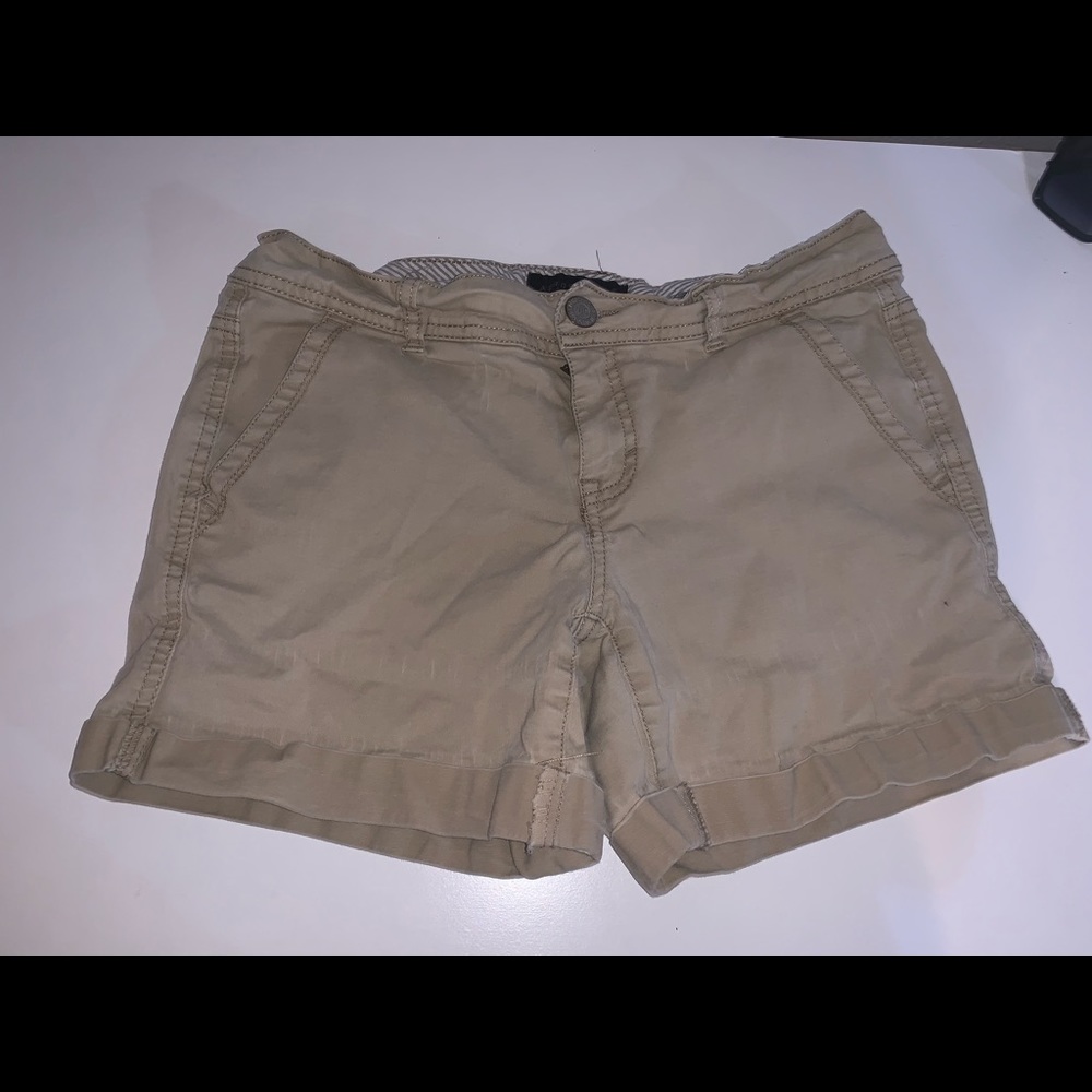 Aeropostale khaki shorts